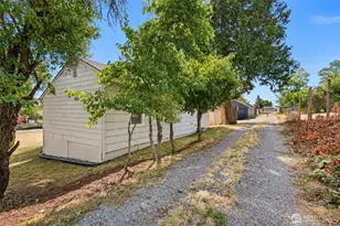 8143 10th Ave SW, Seattle, WA 98106 - Photo 26