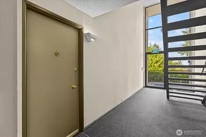 330 Elm Street #205, Everett, WA 98203 - Photo 2