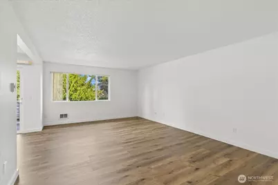 330 Elm Street #205, Everett, WA 98203 - Photo 6