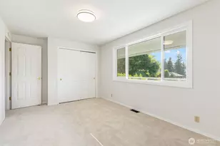 18805 94th Ave W, Edmonds, WA 98020 - Photo 30