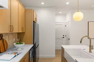 9549 Evanston Ave N, Seattle, WA 98103 - Photo 24