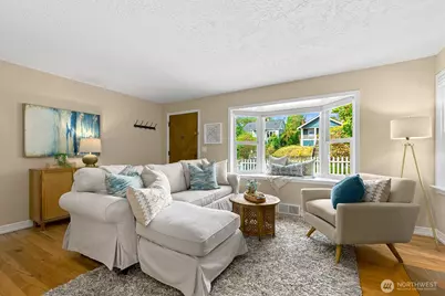 4116 38th Avenue SW, Seattle, WA 98126 - Photo 2