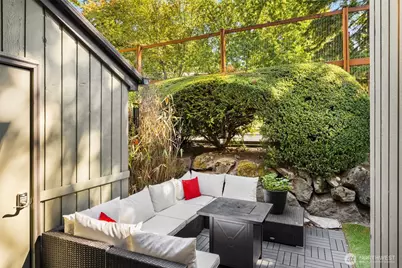 3400 108th Place NE #2, Bellevue, WA 98004 - Photo 24