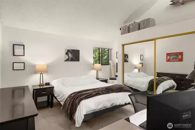3400 108th Place NE #2, Bellevue, WA 98004 - Photo 18