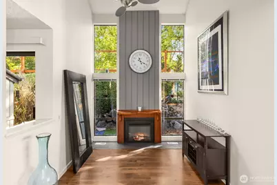 3400 108th Place NE #2, Bellevue, WA 98004 - Photo 4