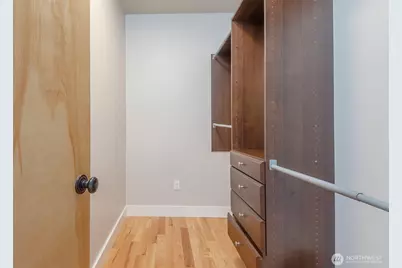 5110 Palatine Avenue N, Seattle, WA 98103 - Photo 18