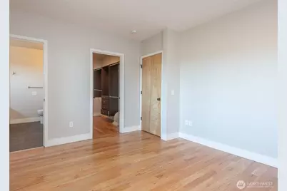 5110 Palatine Avenue N, Seattle, WA 98103 - Photo 12