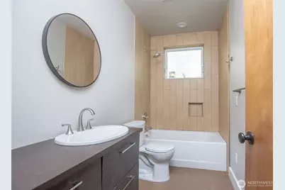 5110 Palatine Avenue N, Seattle, WA 98103 - Photo 26