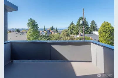 5110 Palatine Avenue N, Seattle, WA 98103 - Photo 16