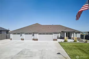84906 E Wallowa Rd, Kennewick, WA 99323 - Photo 2