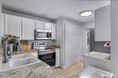 13150 102nd Lane NE #4, Kirkland, WA 98034 - Photo 6