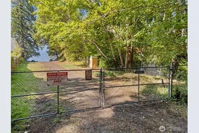 281 NE Lakeshore Drive S, Belfair, WA 98588 - Photo 36