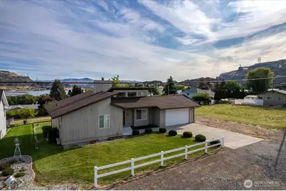 32 Electric Boulevard, Electric City, WA 99123 - Photo 2