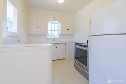 2710 15th Street, Bremerton, WA 98312 - Photo 10