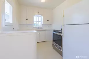 2710 15th St, Bremerton, WA 98312 - Photo 10