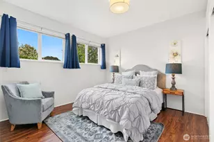 768 N 75th St, Seattle, WA 98103 - Photo 12