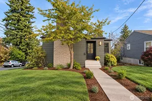 8622 17th Ave NE, Seattle, WA 98115 - Photo 2