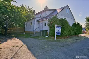 917 Cogean Ave, Bremerton, WA 98337 - Photo 2