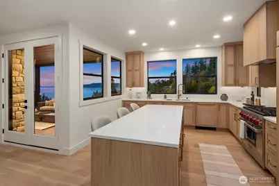 7126 Picnic Place, Edmonds, WA 98026 - Photo 6