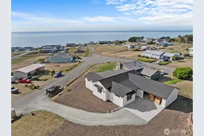 750 La Fiesta Street, Coupeville, WA 98239 - Photo 2