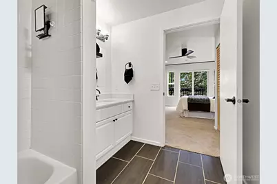 500 Aloha Street #305, Seattle, WA 98109 - Photo 18