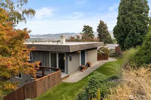 2020 Overlook Dr, Wenatchee, WA 98801 - Photo 6