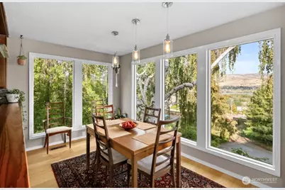 2020 Overlook Drive, Wenatchee, WA 98801 - Photo 12