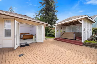 911 E Pacificview Drive, Bellingham, WA 98229 - Photo 8