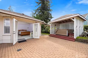 911 E Pacificview Dr, Bellingham, WA 98229 - Photo 8