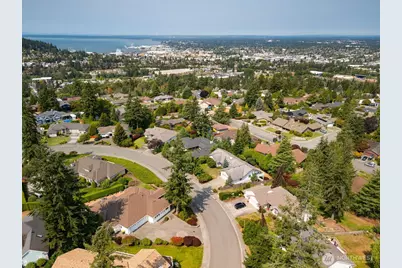 911 E Pacificview Drive, Bellingham, WA 98229 - Photo 12