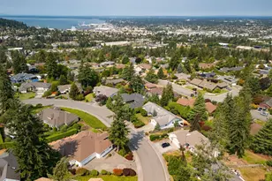 911 E Pacificview Dr, Bellingham, WA 98229 - Photo 12