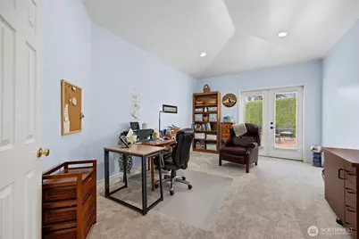911 E Pacificview Drive, Bellingham, WA 98229 - Photo 34
