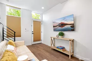 710 McGraw St, Seattle, WA 98109 - Photo 6