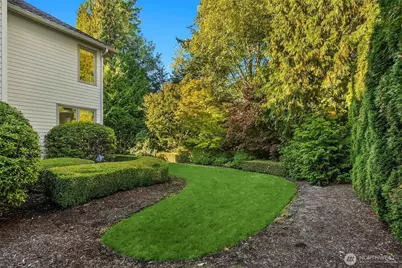 2736 258th Place SE, Sammamish, WA 98075 - Photo 34