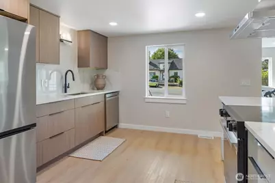 10036 1st Avenue S, Seattle, WA 98168 - Photo 12