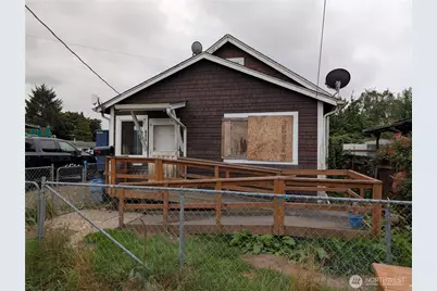 702 Elm Street, Kelso, WA 98626 - Photo 1