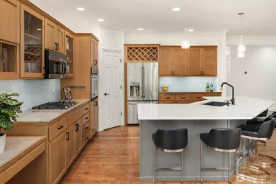 10414 SE 13th Street, Bellevue, WA 98004 - Photo 16