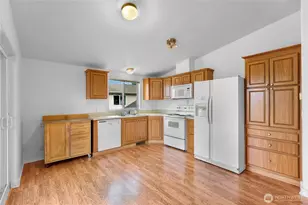 8585 Harborview Rd, Blaine, WA 98230 - Photo 10