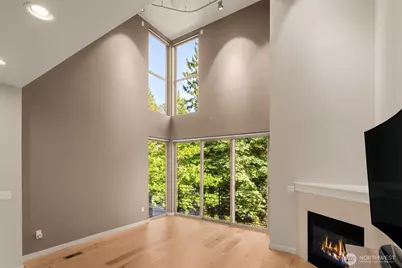 4286 213th Place SE #1, Issaquah, WA 98029 - Photo 6