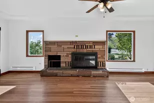 529 E 11th St, Port Angeles, WA 98362 - Photo 8