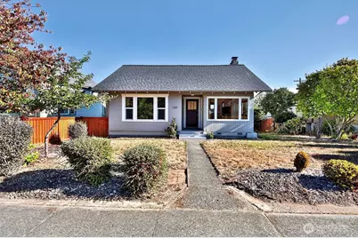 529 E 11th Street, Port Angeles, WA 98362 - Photo 1