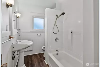 529 E 11th Street, Port Angeles, WA 98362 - Photo 20