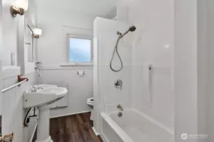 529 E 11th St, Port Angeles, WA 98362 - Photo 20