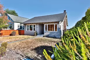 529 E 11th St, Port Angeles, WA 98362 - Photo 2