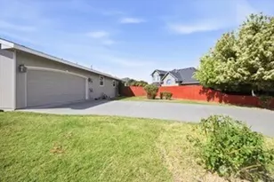 1906 W 22nd Ave, Kennewick, WA 99336 - Photo 2