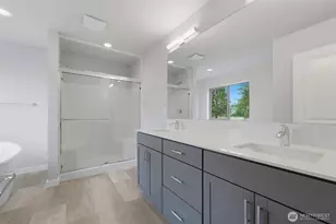 12428 SE 256th Pl, Kent, WA 98030 - Photo 20