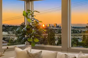 2619 Warren Ave N, Seattle, WA 98109 - Photo 12