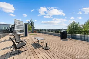 9057 Greenwood Ave N, Seattle, WA 98103 - Photo 18