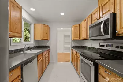 2217 122nd Place SE, Everett, WA 98208 - Photo 10