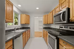 2217 122nd Pl SE, Everett, WA 98208 - Photo 10